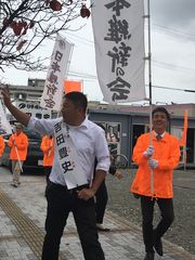 石金商店街に向けて練り歩きを